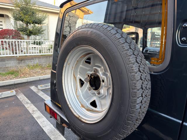 ジムニー ワイルドウインドリミテッド　ターボ　４ＷＤ　ＡＴ　ＬＴゴツゴツタイヤ　４ナンバー構造変更車　公認リフトアップ　ショートバンパー　ＡＭＦデッキ　デフロック　ルーフキャリア　レザー調シートカバー　エアコン　パナソニックＥＴＣ（17枚目）