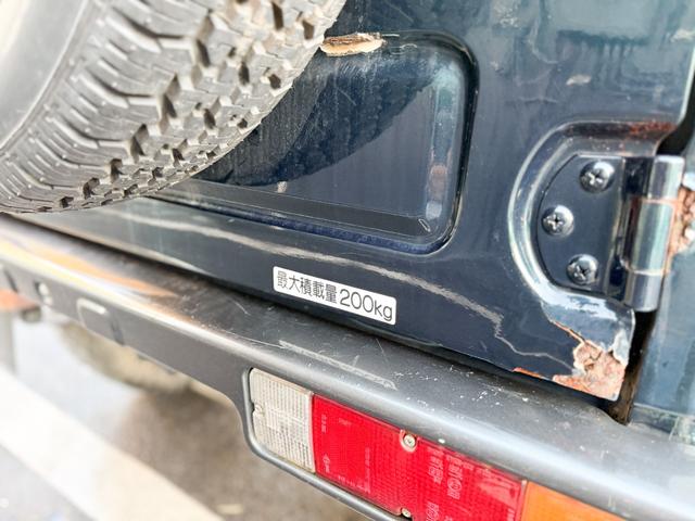 ジムニー ワイルドウインドリミテッド　ターボ　４ＷＤ　ＡＴ　ＬＴゴツゴツタイヤ　４ナンバー構造変更車　公認リフトアップ　ショートバンパー　ＡＭＦデッキ　デフロック　ルーフキャリア　レザー調シートカバー　エアコン　パナソニックＥＴＣ（18枚目）