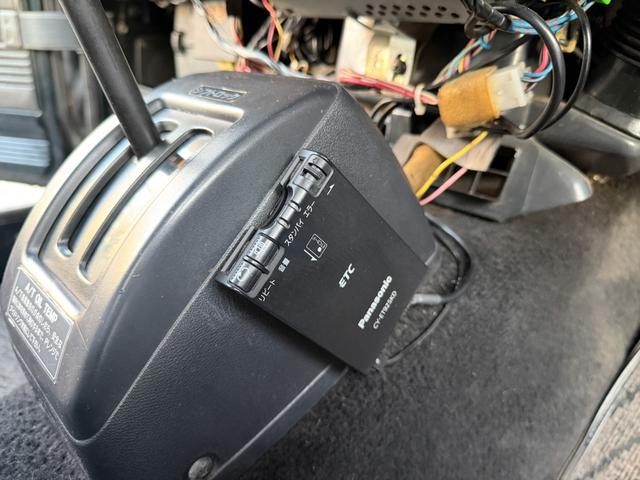 ジムニー ワイルドウインドリミテッド　ターボ　４ＷＤ　ＡＴ　ＬＴゴツゴツタイヤ　４ナンバー構造変更車　公認リフトアップ　ショートバンパー　ＡＭＦデッキ　デフロック　ルーフキャリア　レザー調シートカバー　エアコン　パナソニックＥＴＣ（50枚目）