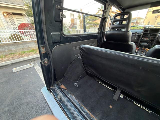 ジムニー ワイルドウインドリミテッド　ターボ　４ＷＤ　ＡＴ　ＬＴゴツゴツタイヤ　４ナンバー構造変更車　公認リフトアップ　ショートバンパー　ＡＭＦデッキ　デフロック　ルーフキャリア　レザー調シートカバー　エアコン　パナソニックＥＴＣ（75枚目）