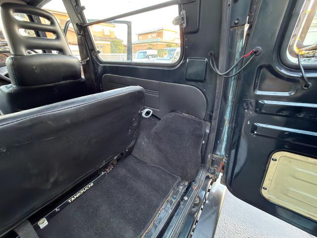 ジムニー ワイルドウインドリミテッド　ターボ　４ＷＤ　ＡＴ　ＬＴゴツゴツタイヤ　４ナンバー構造変更車　公認リフトアップ　ショートバンパー　ＡＭＦデッキ　デフロック　ルーフキャリア　レザー調シートカバー　エアコン　パナソニックＥＴＣ（76枚目）