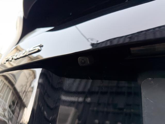 プリウス Ｓ　禁煙車　純正ＯＰメモリーナビ　１セグＴＶ　バックカメラ　フルオートエアコン　電動格納ミラー　ビルトインＥＴＣ　ヘッドライトレベライザー　シートリフター　ミラーウインカー　グレーインテリア　ステリモ（18枚目）
