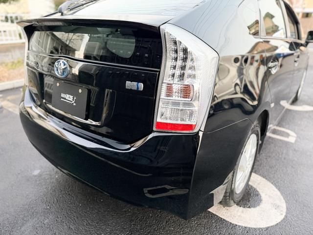 プリウス Ｓ　禁煙車　純正ＯＰメモリーナビ　１セグＴＶ　バックカメラ　フルオートエアコン　電動格納ミラー　ビルトインＥＴＣ　ヘッドライトレベライザー　シートリフター　ミラーウインカー　グレーインテリア　ステリモ（21枚目）