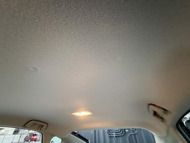 プリウス Ｓ　禁煙車　純正ＯＰメモリーナビ　１セグＴＶ　バックカメラ　フルオートエアコン　電動格納ミラー　ビルトインＥＴＣ　ヘッドライトレベライザー　シートリフター　ミラーウインカー　グレーインテリア　ステリモ（33枚目）