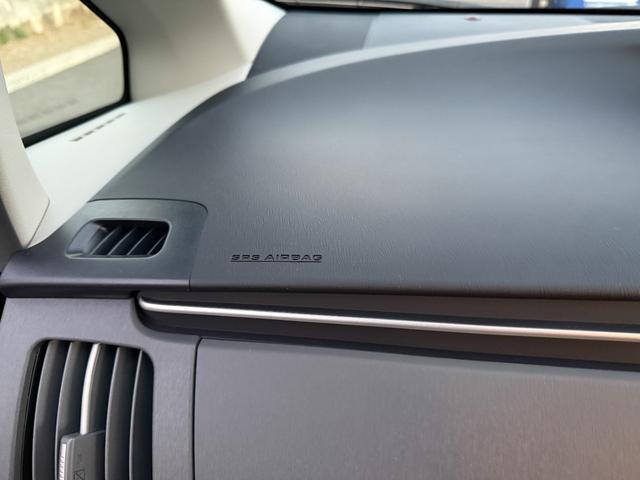 プリウス Ｓ　禁煙車　純正ＯＰメモリーナビ　１セグＴＶ　バックカメラ　フルオートエアコン　電動格納ミラー　ビルトインＥＴＣ　ヘッドライトレベライザー　シートリフター　ミラーウインカー　グレーインテリア　ステリモ（40枚目）