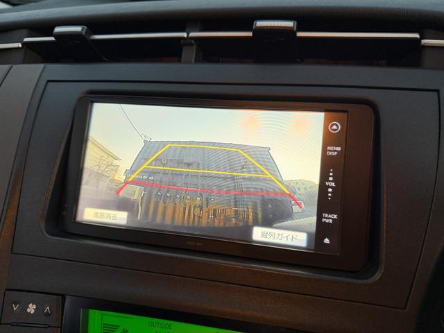 プリウス Ｓ　禁煙車　純正ＯＰメモリーナビ　１セグＴＶ　バックカメラ　フルオートエアコン　電動格納ミラー　ビルトインＥＴＣ　ヘッドライトレベライザー　シートリフター　ミラーウインカー　グレーインテリア　ステリモ（47枚目）