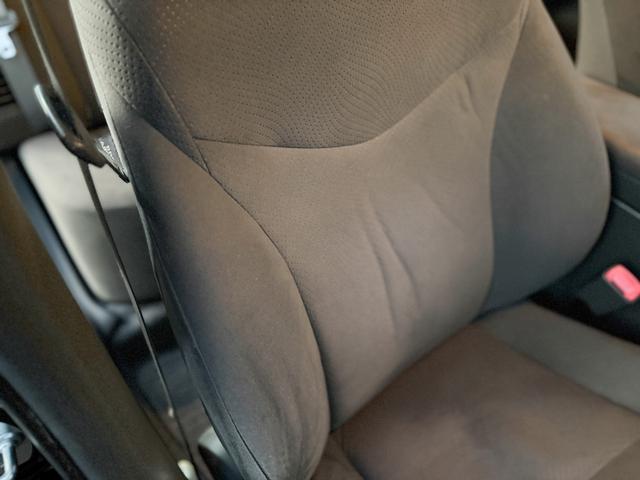 プリウス Ｓ　禁煙車　純正ＯＰメモリーナビ　１セグＴＶ　バックカメラ　フルオートエアコン　電動格納ミラー　ビルトインＥＴＣ　ヘッドライトレベライザー　シートリフター　ミラーウインカー　グレーインテリア　ステリモ（58枚目）