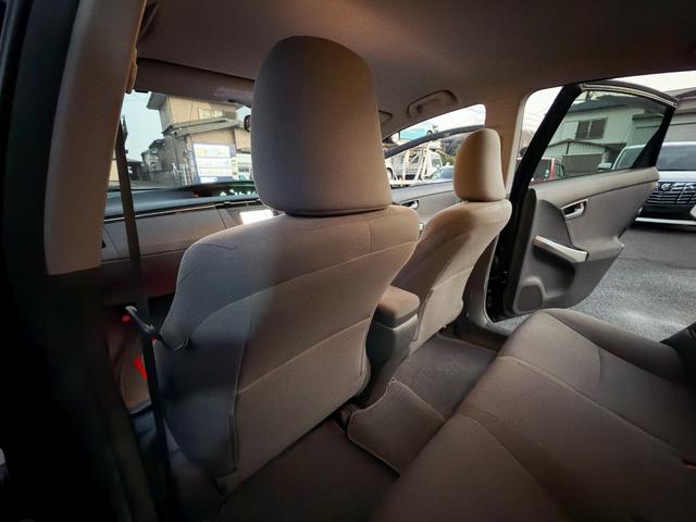 プリウス Ｓ　禁煙車　純正ＯＰメモリーナビ　１セグＴＶ　バックカメラ　フルオートエアコン　電動格納ミラー　ビルトインＥＴＣ　ヘッドライトレベライザー　シートリフター　ミラーウインカー　グレーインテリア　ステリモ（67枚目）