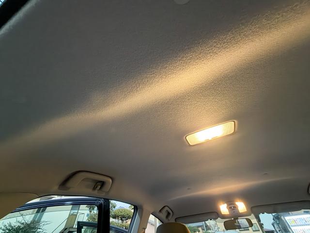 プリウス Ｓ　禁煙車　純正ＯＰメモリーナビ　１セグＴＶ　バックカメラ　フルオートエアコン　電動格納ミラー　ビルトインＥＴＣ　ヘッドライトレベライザー　シートリフター　ミラーウインカー　グレーインテリア　ステリモ（73枚目）