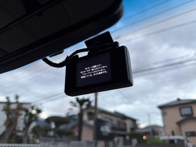 N-ONE ツアラー・Lパッケージ 禁煙車 HIDヘッド 14インチアルミ ターボ パドルシフト 純正OPインターナビ バックカメラ 前後ドライブレコーダー ブラックインテリア シートリフター フルオートエアコン カーテンエアバッグ(42枚目)