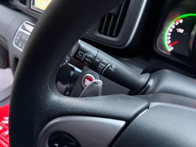 N-ONE ツアラー・Lパッケージ 禁煙車 HIDヘッド 14インチアルミ ターボ パドルシフト 純正OPインターナビ バックカメラ 前後ドライブレコーダー ブラックインテリア シートリフター フルオートエアコン カーテンエアバッグ(54枚目)