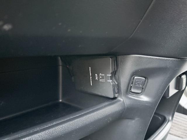 Ｎ－ＯＮＥ プレミアム　ツアラー・Ｌパッケージ　禁煙車　ターボ　パドルシフト　純正１５インチアルミ　ＨＩＤヘッド　フォグ　純正ＯＰインターナビ　１セグＴＶ　バックカメラ　フルオートエアコン　スマートキー　プッシュスタート　クルーズコントロール（44枚目）