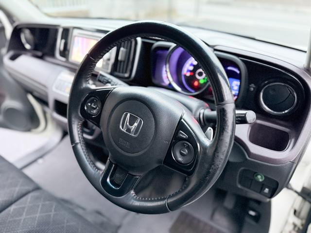 Ｎ－ＯＮＥ プレミアム　ツアラー・Ｌパッケージ　禁煙車　ターボ　パドルシフト　純正１５インチアルミ　ＨＩＤヘッド　フォグ　純正ＯＰインターナビ　１セグＴＶ　バックカメラ　フルオートエアコン　スマートキー　プッシュスタート　クルーズコントロール（56枚目）