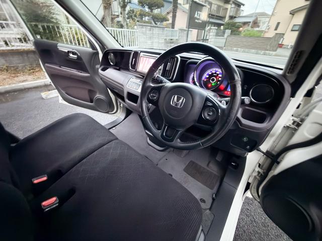 Ｎ－ＯＮＥ プレミアム　ツアラー・Ｌパッケージ　禁煙車　ターボ　パドルシフト　純正１５インチアルミ　ＨＩＤヘッド　フォグ　純正ＯＰインターナビ　１セグＴＶ　バックカメラ　フルオートエアコン　スマートキー　プッシュスタート　クルーズコントロール（68枚目）