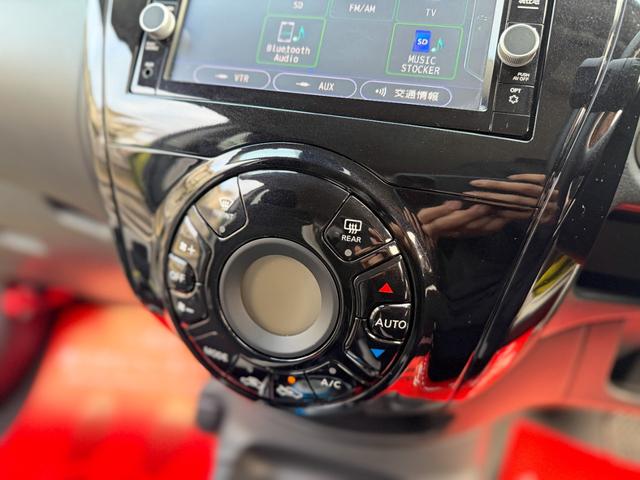 ノート ｅ－パワー　Ｘ　衝突安全ブレーキ　インテリクルコン　デジタルインナーミラー　アラウンドビューモニター　純正ＯＰナビ　地デジＴＶ　Ｂｌｕｅｔｏｏｔｈ　バックカメラ　レーンアシスト　ＥＴＣ　フルオートエアコン　禁煙車（49枚目）