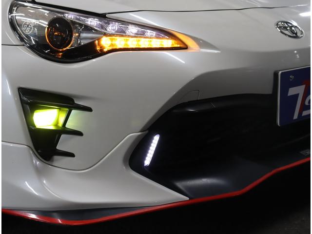 ８６ ＧＴリミテッド　ハイパフォーマンスパッケージ　後期／６ＭＴ／ＴＲＤフルエアロ／ＴＥＩＮ車高調／禁煙車／純正１７インチＡＷ／Ｂｒｅｍｂｏレッドキャリパー／ハーフレザー／フルセグ／Ｂカメラ／Ｂｌｕｅｔｏｏｔｈ／ＥＴＣ（23枚目）