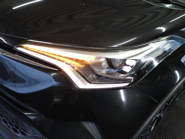 Ｃ－ＨＲ Ｇ　禁煙車／ＴＲＤフルエアロ／Ｃ－ＨＲロゴ入りヘッドライト／革シート／バックカメラ／純正９インチナビ／ドライブレコーダー／セーフティセンスＰ／シートヒーター／純正１８インチＡＷ／ＥＴＣ２．０／フルセグ（19枚目）