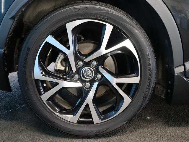 Ｃ－ＨＲ Ｇ　禁煙車／ＴＲＤフルエアロ／Ｃ－ＨＲロゴ入りヘッドライト／革シート／バックカメラ／純正９インチナビ／ドライブレコーダー／セーフティセンスＰ／シートヒーター／純正１８インチＡＷ／ＥＴＣ２．０／フルセグ（21枚目）