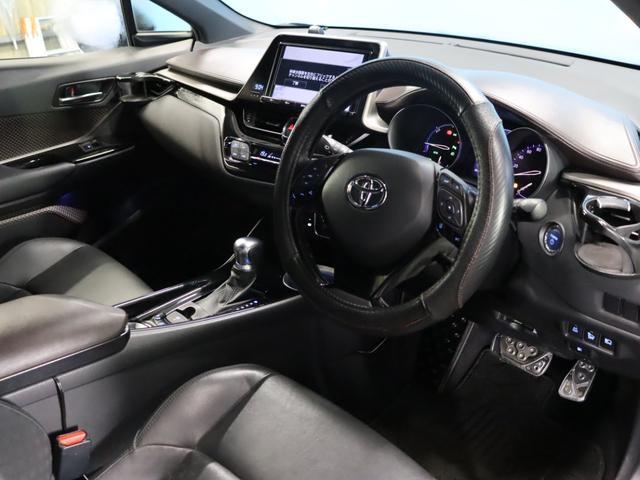 Ｃ－ＨＲ Ｇ　禁煙車／ＴＲＤフルエアロ／Ｃ－ＨＲロゴ入りヘッドライト／革シート／バックカメラ／純正９インチナビ／ドライブレコーダー／セーフティセンスＰ／シートヒーター／純正１８インチＡＷ／ＥＴＣ２．０／フルセグ（33枚目）