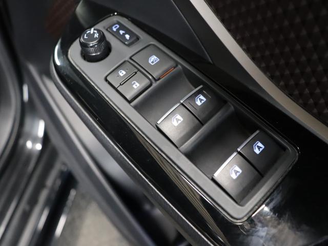 Ｃ－ＨＲ Ｇ　禁煙車／ＴＲＤフルエアロ／Ｃ－ＨＲロゴ入りヘッドライト／革シート／バックカメラ／純正９インチナビ／ドライブレコーダー／セーフティセンスＰ／シートヒーター／純正１８インチＡＷ／ＥＴＣ２．０／フルセグ（34枚目）