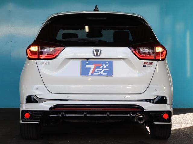 フィット ｅ：ＨＥＶ　ＲＳ　無限フルエアロ／９インチホンダコネクトディスプレイ／禁煙／ハーフレザーシート／衝突軽減ブレーキ／アダプティブクルーズ／バックカメラ／ＬＥＤヘッドランプ／（19枚目）