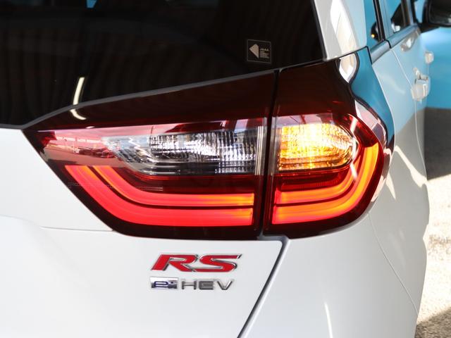 フィット ｅ：ＨＥＶ　ＲＳ　無限フルエアロ／９インチホンダコネクトディスプレイ／禁煙／ハーフレザーシート／衝突軽減ブレーキ／アダプティブクルーズ／バックカメラ／ＬＥＤヘッドランプ／（34枚目）