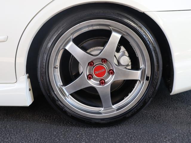 アルテッツァ ＲＳ２００　クオリタート　タイベル交換済／エクセーヌシートセット／フジツボ製純正マフラー／禁煙／ＴＥＩＮ車高調／クスコタワーバー／ナビ／Ｂｌｕｅｔｏｏｔｈ／フルセグ／ＨＩＤヘッドライト／パワーシート／ハーフレザーシート／ＥＴＣ（24枚目）