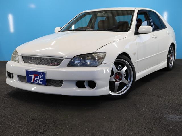 アルテッツァ ＲＳ２００　クオリタート　タイベル交換済／エクセーヌシートセット／フジツボ製純正マフラー／禁煙／ＴＥＩＮ車高調／クスコタワーバー／ナビ／Ｂｌｕｅｔｏｏｔｈ／フルセグ／ＨＩＤヘッドライト／パワーシート／ハーフレザーシート／ＥＴＣ（53枚目）