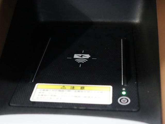 フィット e:HEVリュクス ブラウン革ハーフレザーシート/コンフォートビューパッケージ/置くだけ充電/純正8インチナビ/バックカメラ/Bluetooth接続/衝突軽減ブレーキ/アダプティブクルーズコントロール(12枚目)