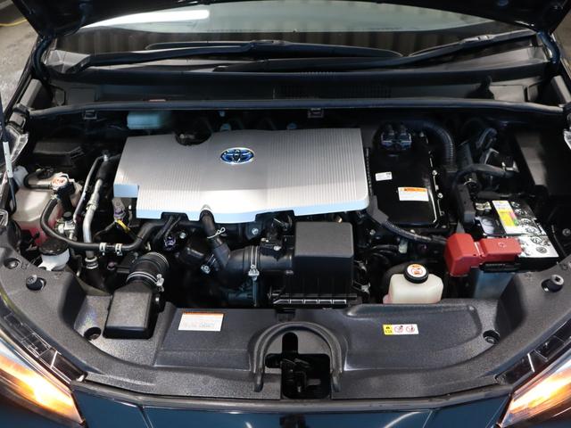 TOYOTA PRIUS A TOURING SELECTION