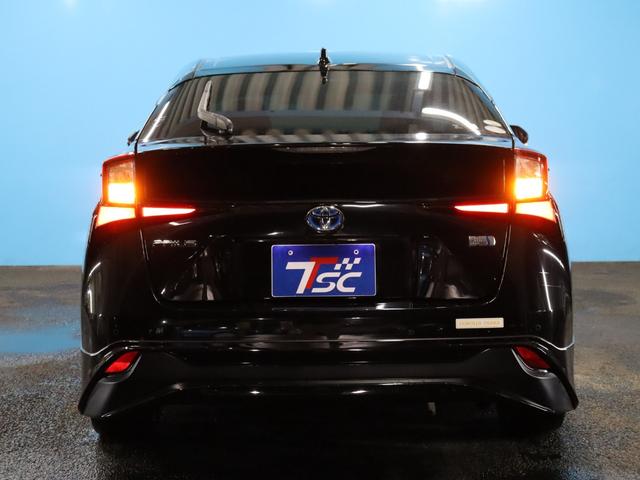 TOYOTA PRIUS A TOURING SELECTION