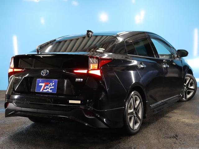 TOYOTA PRIUS A TOURING SELECTION