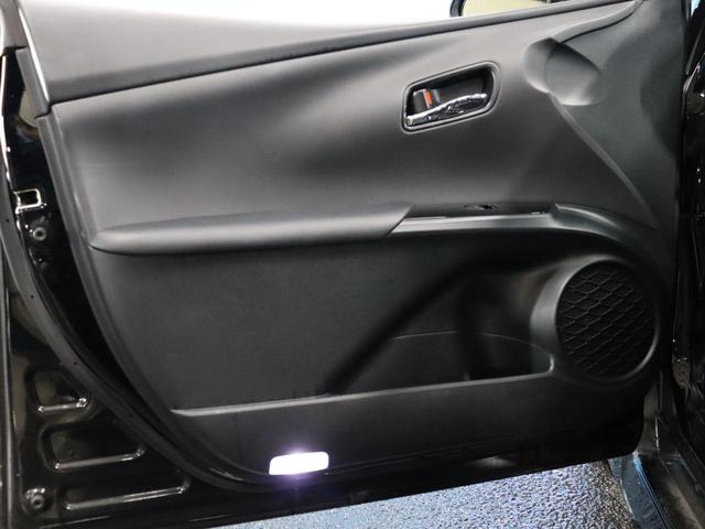 TOYOTA PRIUS A TOURING SELECTION