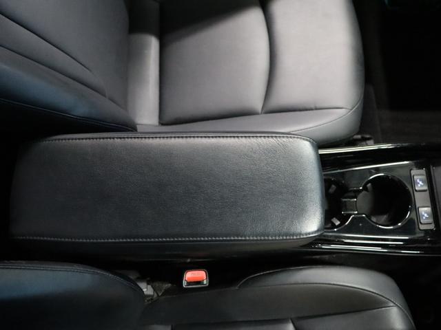 TOYOTA PRIUS A TOURING SELECTION