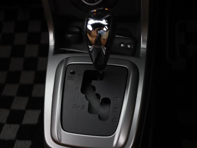 コペン ローブ SDナビ/バックカメラ/フルセグTV/禁煙車/LEDヘッドライト/社外16インチアルミホイール/前後ドライブレコーダー/Bluetooth/シートヒーター/スマートキー/DVD再生可/ターボ(12枚目)