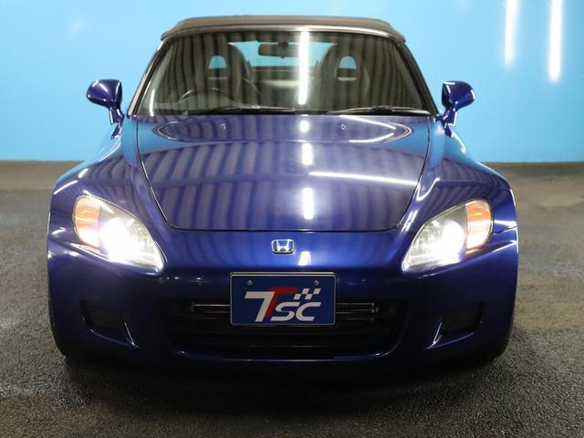 S2000 ベースグレード BBS17インチアルミRG-R/禁煙車/社外マフラー/ハーフレザーシート/キーレスエントリー/HIDヘッドライト/電動ソフトトップ/革巻きステアリングホイール/SRSエアバッグ/リモコンキー(19枚目)