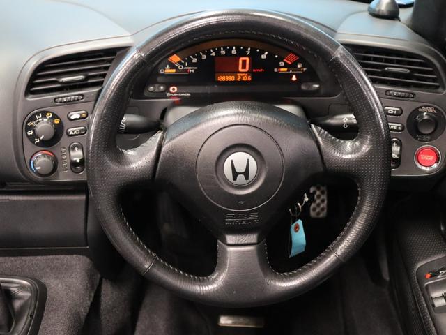 S2000 ベースグレード BBS17インチアルミRG-R/禁煙車/社外マフラー/ハーフレザーシート/キーレスエントリー/HIDヘッドライト/電動ソフトトップ/革巻きステアリングホイール/SRSエアバッグ/リモコンキー(45枚目)
