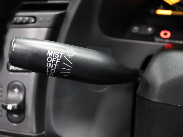 S2000 ベースグレード BBS17インチアルミRG-R/禁煙車/社外マフラー/ハーフレザーシート/キーレスエントリー/HIDヘッドライト/電動ソフトトップ/革巻きステアリングホイール/SRSエアバッグ/リモコンキー(46枚目)