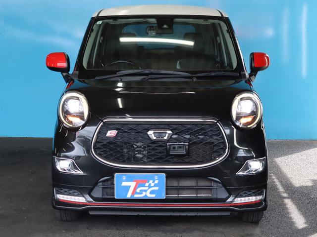 通常のハロゲンランプに比べて何倍もの明るさがありますのでいつもの夜道だけでなく、高速道路や雨の日の夜や暗く狭い道などでも安心して走行できます。しかも消費電力も少なくバッテリーにも優しいんです!