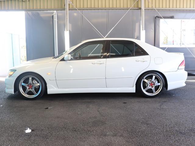 アルテッツァ RS200 クオリタート タイベル交換済/エクセーヌシートセット/フジツボ製純正マフラー/禁煙/TEIN車高調/クスコタワーバー/ナビ/Bluetooth/フルセグ/HIDヘッドライト/パワーシート/ハーフレザーシート/ETC(24枚目)