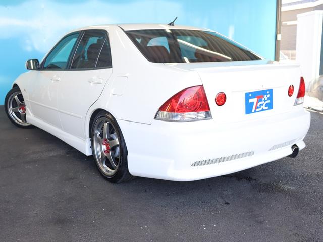 アルテッツァ RS200 クオリタート タイベル交換済/エクセーヌシートセット/フジツボ製純正マフラー/禁煙/TEIN車高調/クスコタワーバー/ナビ/Bluetooth/フルセグ/HIDヘッドライト/パワーシート/ハーフレザーシート/ETC(29枚目)