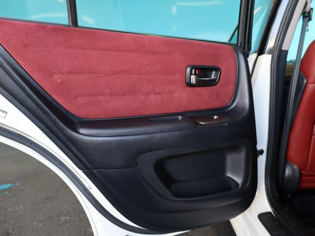 アルテッツァ RS200 クオリタート タイベル交換済/エクセーヌシートセット/フジツボ製純正マフラー/禁煙/TEIN車高調/クスコタワーバー/ナビ/Bluetooth/フルセグ/HIDヘッドライト/パワーシート/ハーフレザーシート/ETC(34枚目)