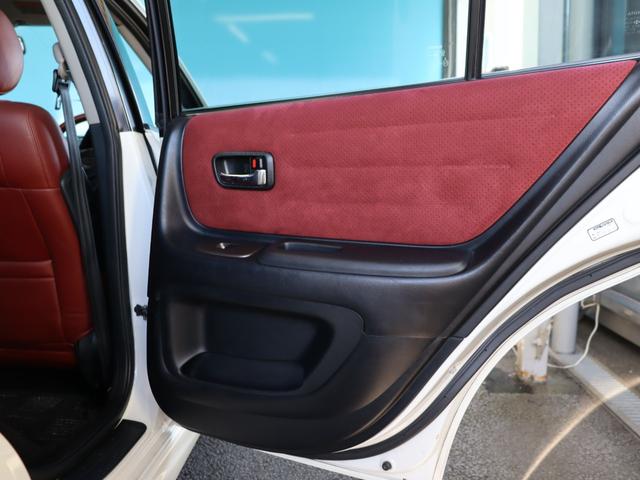 アルテッツァ RS200 クオリタート タイベル交換済/エクセーヌシートセット/フジツボ製純正マフラー/禁煙/TEIN車高調/クスコタワーバー/ナビ/Bluetooth/フルセグ/HIDヘッドライト/パワーシート/ハーフレザーシート/ETC(35枚目)