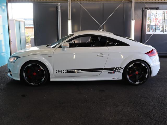 ＴＴクーペ ２．０ＴＦＳＩ　Ｓラインパッケージ／純正ナビ／Ｂｌｕｅｔｏｏｔｈオーディオ／フルセグ／Ｂカメラ／ＥＴＣ／電動格納ミラー／オートライト／バックフォグ／ＭＴモード／社外１９インチＡＷ（22枚目）