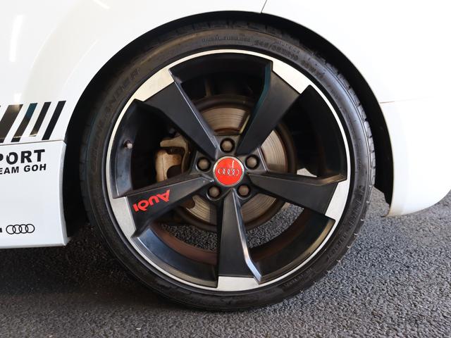 ＴＴクーペ ２．０ＴＦＳＩ　Ｓラインパッケージ／純正ナビ／Ｂｌｕｅｔｏｏｔｈオーディオ／フルセグ／Ｂカメラ／ＥＴＣ／電動格納ミラー／オートライト／バックフォグ／ＭＴモード／社外１９インチＡＷ（24枚目）