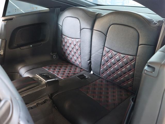 ＴＴクーペ ２．０ＴＦＳＩ　Ｓラインパッケージ／純正ナビ／Ｂｌｕｅｔｏｏｔｈオーディオ／フルセグ／Ｂカメラ／ＥＴＣ／電動格納ミラー／オートライト／バックフォグ／ＭＴモード／社外１９インチＡＷ（40枚目）