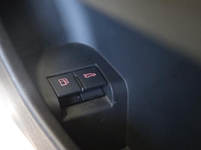 ＴＴクーペ ２．０ＴＦＳＩ　Ｓラインパッケージ／純正ナビ／Ｂｌｕｅｔｏｏｔｈオーディオ／フルセグ／Ｂカメラ／ＥＴＣ／電動格納ミラー／オートライト／バックフォグ／ＭＴモード／社外１９インチＡＷ（45枚目）