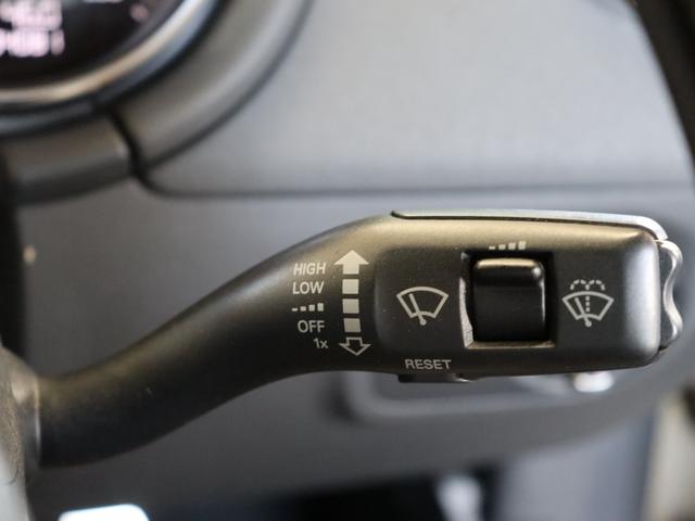 ＴＴクーペ ２．０ＴＦＳＩ　Ｓラインパッケージ／純正ナビ／Ｂｌｕｅｔｏｏｔｈオーディオ／フルセグ／Ｂカメラ／ＥＴＣ／電動格納ミラー／オートライト／バックフォグ／ＭＴモード／社外１９インチＡＷ（46枚目）