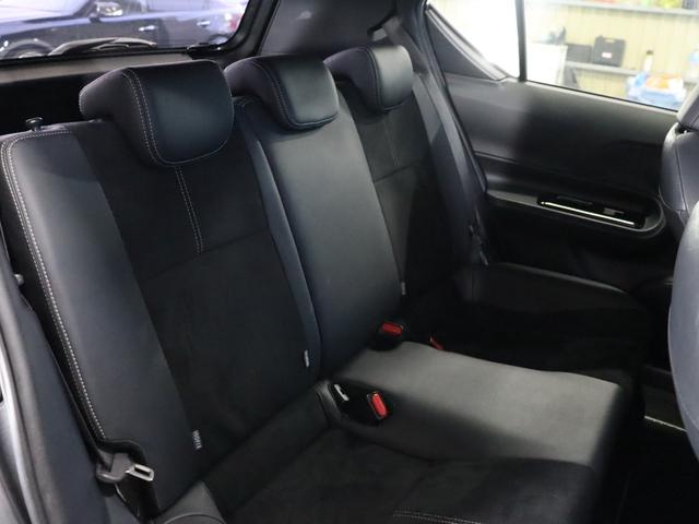 アクア G GRスポーツ・17インチパッケージ 禁煙車/ハーフレザーシート/17インチAW/トヨタセーフティセンス/純正ナビ/フルセグTV/バックカメラ/ETC/Bluetooth/ETC/衝突軽減ブレーキ/クルーズコントロール/LEDヘッドライト(8枚目)