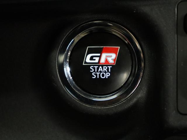 アクア G GRスポーツ・17インチパッケージ 禁煙車/ハーフレザーシート/17インチAW/トヨタセーフティセンス/純正ナビ/フルセグTV/バックカメラ/ETC/Bluetooth/ETC/衝突軽減ブレーキ/クルーズコントロール/LEDヘッドライト(12枚目)